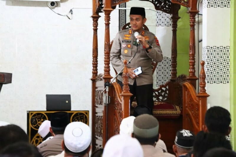 Kapolres Palopo Melaksanakan syafari Jumat Bersama Polisi Santri Ini Pesan Kapolres | NEWS TV