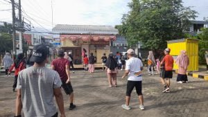 Olahraga Bersama Warga Binaan Kel, Kassi Kassi Kec, Rappocini Di posko Kampung Pancasila