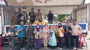 Koramil 1404 – 05 Bersama Tim Disdag Kota Makassar Giat Operasi Pasar Murah