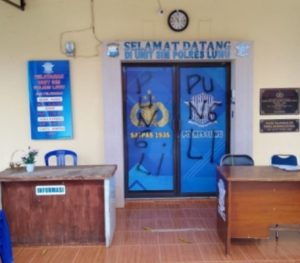Diduga Gangguan Kejiwaan Oknum Anggota Polres Luwu Coret Dinding Polres Luwu