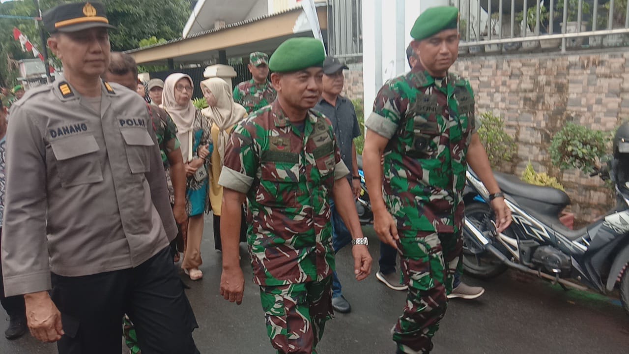 Kunjungan Kol.Infanteri Sony Madya Yudhantara Di Kampung Pancasila Kec.Mamajang | NEWS TV
