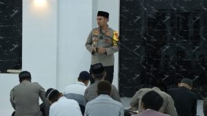 Melanjutkan Kegiatan Syafari subuh, Kapolres Beserta Jajaran Kunjugi Masjid Al Khaeryah