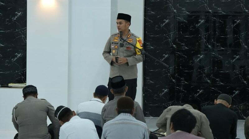 Melanjutkan Kegiatan Syafari subuh, Kapolres Beserta Jajaran Kunjugi Masjid Al Khaeryah