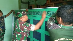 Pasiter Kodim Mayor Inf Dewa Putu Bersama Bati Bakti Serka Amran  Ke lokasi Bedah Rumah Persiapan Kedatangan  Dandim 1408/ Makassar