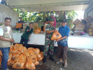Kodim 1408/Mks Bersama Tim Kantor Perdagangan Kota Makassar Giat Melaksanakan Operasi Pasar Murah
