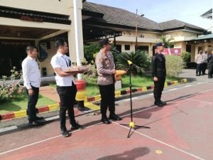 Pimpin Apel Kesiapan Pengamanan Unjuk Rasa, Kapolres Takalar Ucapkan Selamat Ulang Tahun Korps Brimob ke-77