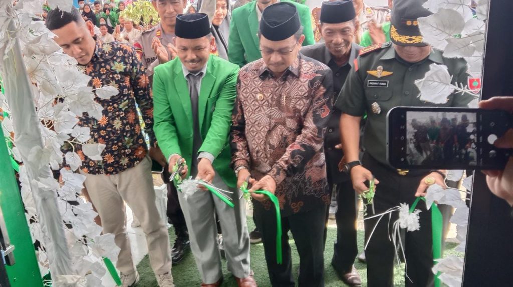 Cerdaskan Anak Bangsa, Kampus Tomakaka Hadir di Kabupaten Pasangkayu | NEWS TV