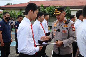 Kapolres Palopo Beri Penghargaan 16 Personil Atas Apresiasi Dan Pengabdian, Ini Penjelasannya