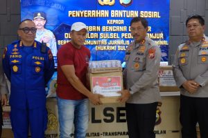 Kapolda Sulsel Lepas  Bantuannya Untuk Korban Gempa Cianjur