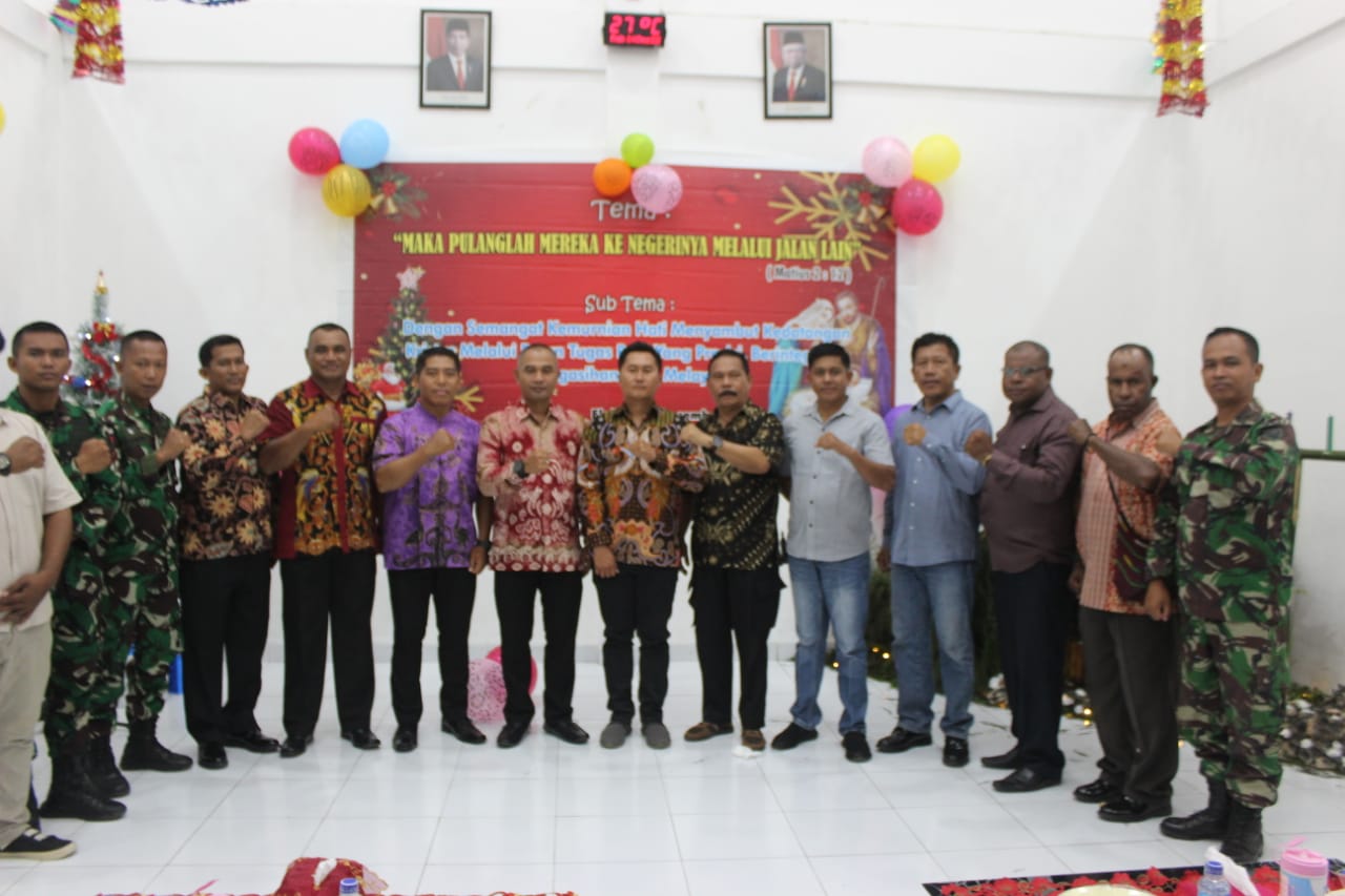 SatgasYonif Raider 142/KJ Bersinergi Rayakan Natal di Polres Yalimo dengan Masyarakat | NEWS TV
