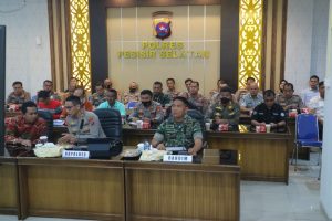 Jelang Libur Nataru Dandim 0311/Pessel Hadiri Rapat Lintas Sektoral