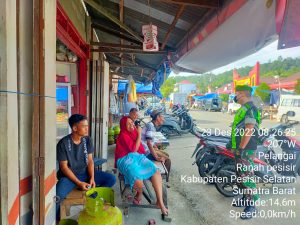 Jelang Natal Dan Tahun Baru Babinsa Kodim 0311/Pessel Terus Gencarkan Komsos