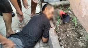 Warga Jalan inspeksi atau pinggir kanal bara-baraya Utara Digegerkan Oleh penemuan Mayat Lelaki