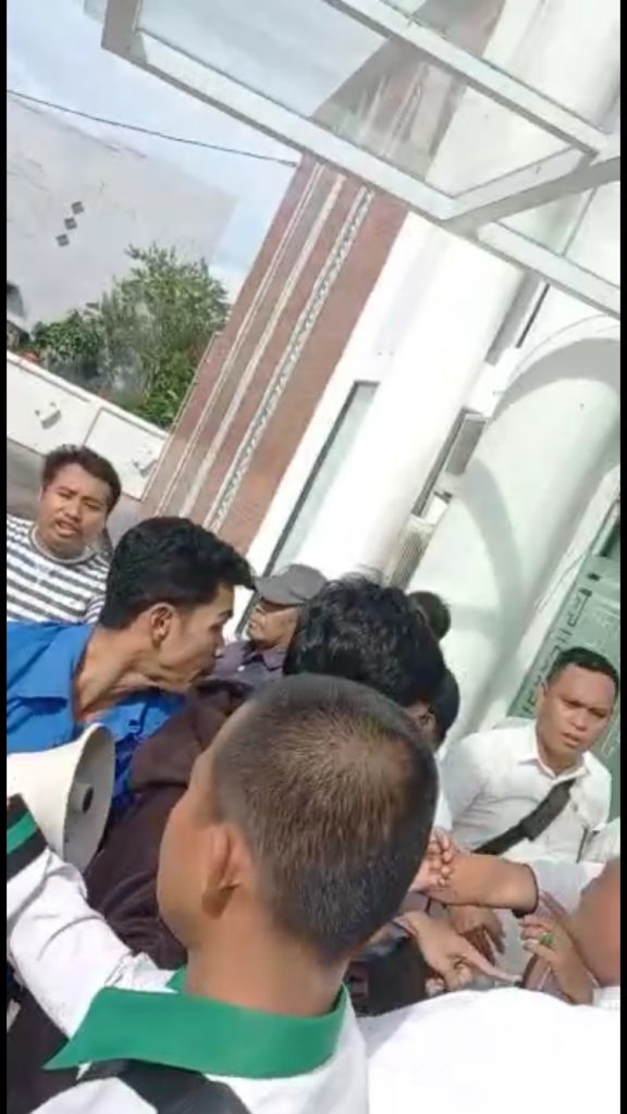 Kanwil Kemenag Sulsel Didemo Terkait Dugaan Jual Beli Jabatan | NEWS TV