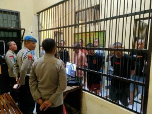 Pastikan Situasi dan Kondisi Aman, Kasat Tahti Kontrol Ruang Tahanan
