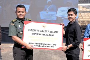 Wakili Pangdam, Pamen Ahli Bid. Ekonomi Pangdam XIV/Hsn Hadiri Pembukaan Gerakan Pangan Murah : Bukti Serius Tangani Inflasi di Sulsel