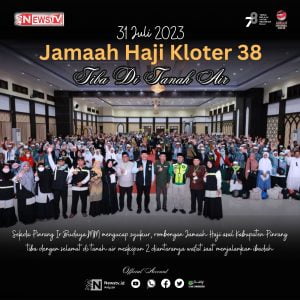 ROMBONGAN JAMAAH HAJI KLOTER 38 ASAL PINRANG, TIBA DENGAN SELAMAT