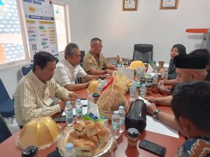KEPALA PELAKSANA BPBD PINRANG SAMBUT KUNJUNGAN ANGGOTA DPRD PANGKEP