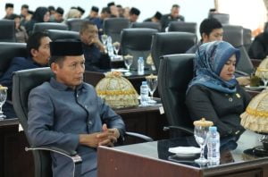 DPRD PINRANG BERSAMA PEMDA GELAR RAPAT PARIPURNA