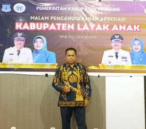 PEMKAB PINRANG RAIH PENGHARGAAN KLA DARI KEMENTERIAN PPA