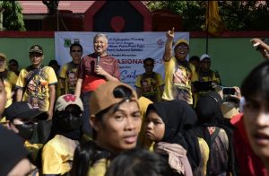 RIBUAN MASYARAKAT PINRANG HADIRI GERAK JALAN SANTAI Di LASINRANG PART