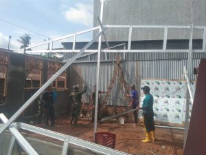 Panas Maupun Hujan Tidak Menyurutkan Personel Kodim 1408/MKS Dalam Bedah Rumah Tidak Layak Huni. | NEWS TV