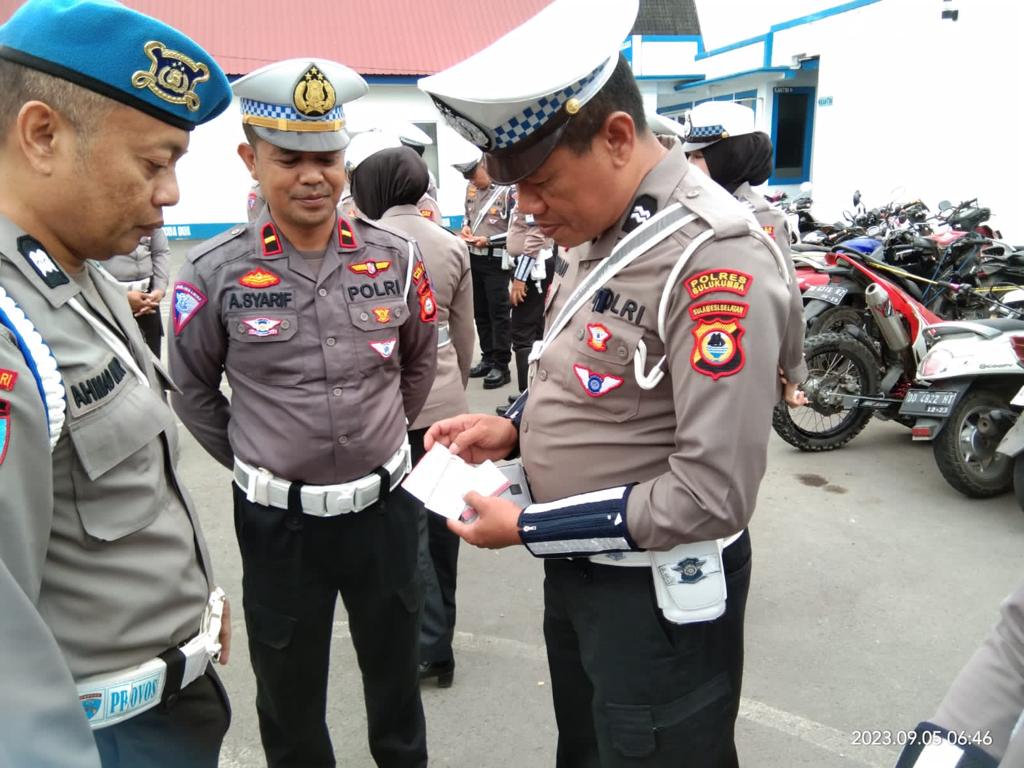 Mendadak, Propam Polres Bulukumba Periksa Kelengkapan Kendaraan Anggota