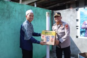 POLRES PINRANG BERIKAN BANTUAN SUMUR BOR DAN POMPA AIR DI PONDOK TAHFIDZ QUR’AN