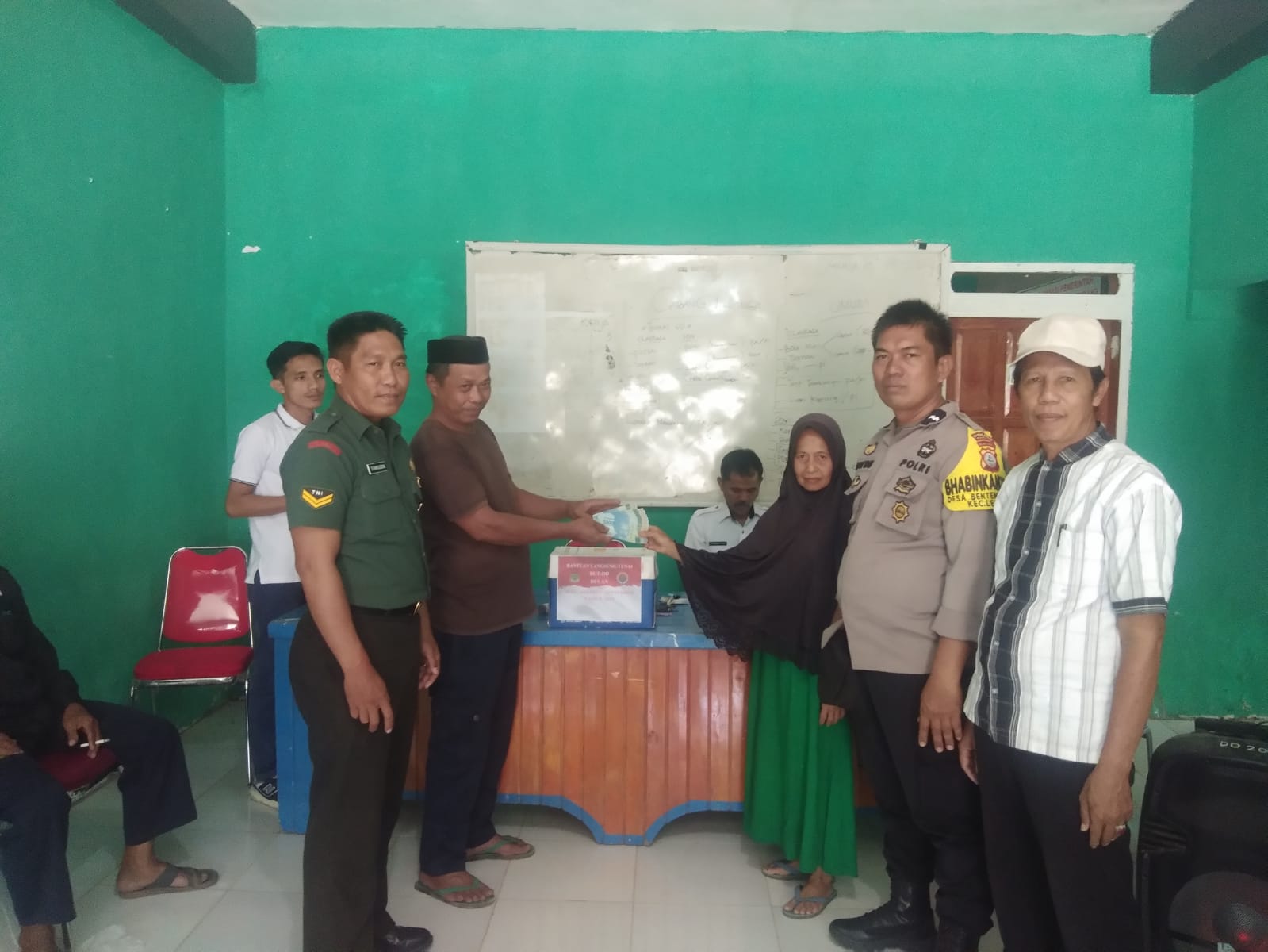 57 Orang Warga Desa Benteng Paremba Terima BLT DD | NEWS TV