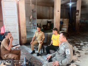 Respon Cepat Aduan Warga, Lurah Jongaya Layangkan Surat Teguran Kepada Pelaku Usaha Yang Manfaatkan Fasum