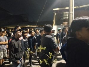 Ribuan suporter di Kota Makassar, Sulawesi Selatan melakukan nonton bareng (nobar) laga Berneo versus PSM Makassar
