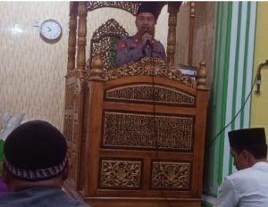Kapolsek Bajeng,&rdquo;AKP Aidil Aksa Sebagai Penceramah Sekaligus Sholat Terawih Bersama di Mesjid Nurul | NEWS TV