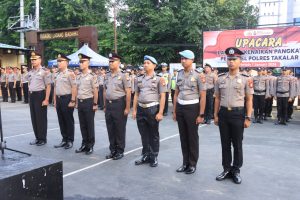 64 Anggota Personel Polres Takalar Naik Pangkat, Upacara Di Pimpin Kapolres Takalar | NEWS TV Indonesia 64 Anggota Personel Polres Takalar Naik Pangkat, Upacara Di Pimpin Kapolres Takalar | NEWS TV Indonesia