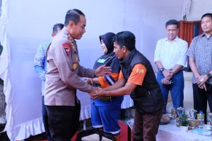 Jumat Curhat Dengan Warga Makassar, Kapolda Sulsel Himbau Agar Perbedaan Pilihan Jangan Jadikan Kita Konflik Atau Ribut | NEWS TV Indonesia Jumat Curhat Dengan Warga Makassar, Kapolda Sulsel Himbau Agar Perbedaan Pilihan Jangan Jadikan Kita Konflik Atau Ribut | NEWS TV Indonesia