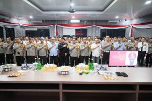 Caption Kapolda Sulawesi Selatan Resmikan Mako Polres Soppeng, Masjid Al-Aqso 2003 Polres Soppeng Serta Gelar Bakti Sosial, Bakti Kesehatan dan Pasar Murah | NEWS TV Indonesia