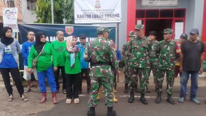 Danramil 1408-1/Ujung Tanah Beserta Jajarannya Melaksanakan Kegiatan Karya Bhakti (Pembersihan Lorong Wisata) 