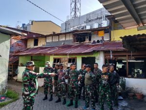 BENTUK KEPEDULIAN KODIM 1408/MKS TERHADAP PERSONELNYA DENGAN MELAKSANAKAN BEDAH RUMAH