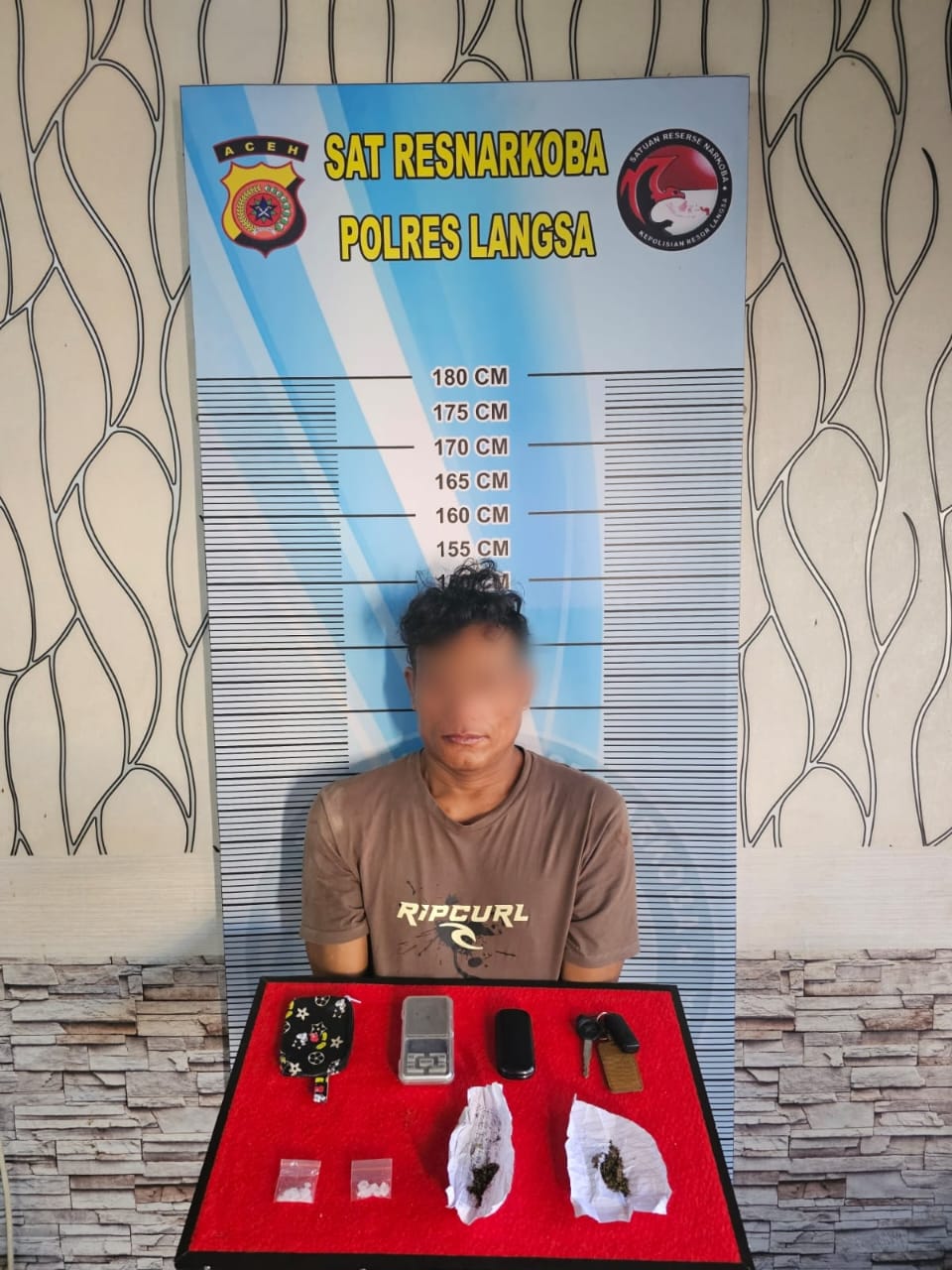 Berpropesi jual beli Narkoba, Warga Alue Dua Diamankan Satresnarkoba Langsa | NEWS TV Indonesia