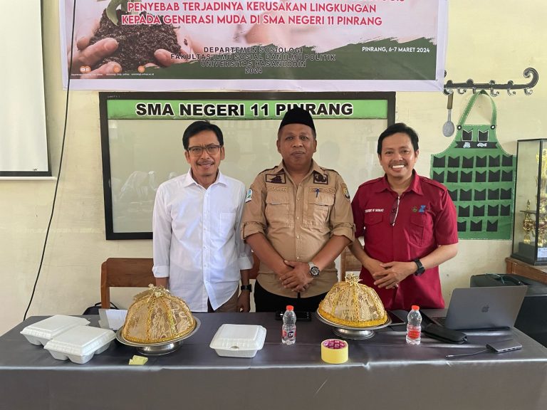 LPPM Unhas, Menggelar Kegiatan Pengabdian Dan Sosialisa Kepada Siswa Siswi Di SMAN 11 Pinrang