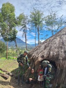 Melalui Komsos, Satgas Buaya Putih Kostrad Bantu Dan Dengarkan Keluhan Masyarakat | NEWS TV Indonesia Melalui Komsos, Satgas Buaya Putih Kostrad Bantu Dan Dengarkan Keluhan Masyarakat | NEWS TV Indonesia