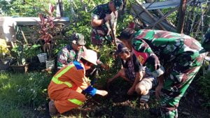 Mamfaatkan musim hujan untuk penanaman pohon, Koramil 1408-12/Tamalanrea libatkan seluruh warga di wilayahnya | NEWS TV Indonesia