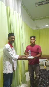 Keluarga Besar Pendamping Kebijakan Pemerhati Masyarakat Menyalurkan Jum'at Berkah Dan Berbagi Takjil Di Rsud.Haji Makassar | NEWS TV Indonesia Keluarga Besar Pendamping Kebijakan Pemerhati Masyarakat Menyalurkan Jum'at Berkah Dan Berbagi Takjil Di Rsud.Haji Makassar | NEWS TV Indonesia