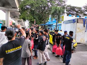 Bodyguard Pandawa Sulsel Berbagi Takjil Dirangkaikan Dengan Berbuka Puasa Bersama