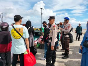 Pemantauan Arus Mudik Jelang Hari Raya Idul Fitri 1445 H Di Pelabuhan Ampana