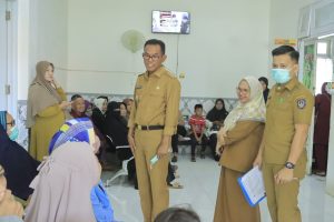 Pastikan Masyarakat Mendapat Pelayanan yang Maksimal, Pj. Bupati Takalar Sidak ke RSUD dan Puskesmas