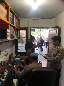 Kasi Propam Polrestabes/Makassar Sidak Polsek Mamajang | NEWS TV Indonesia Kasi Propam Polrestabes/Makassar Sidak Polsek Mamajang | NEWS TV Indonesia
