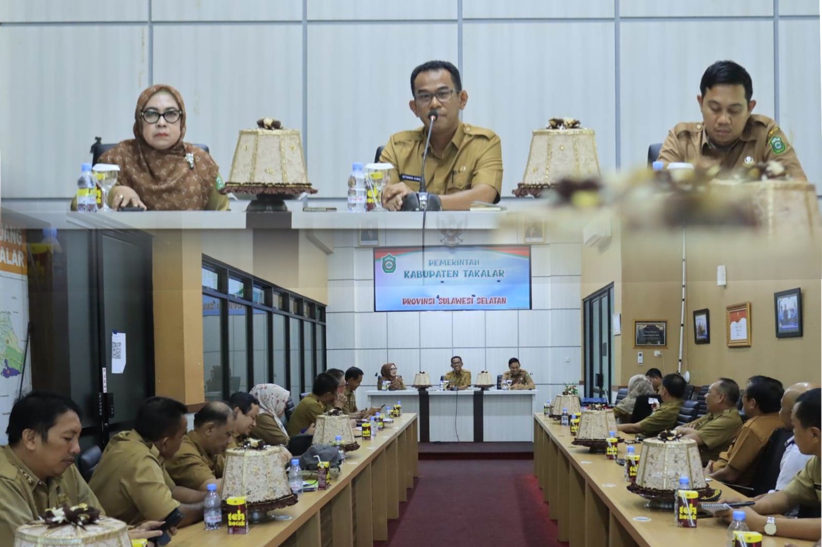 Pj. Bupati Takalar, Pimpin Rapat Koordinasi Lintas OPD Terkait Kebijakan Kemudahan Investasi di Daerah | NEWS TV Indonesia
