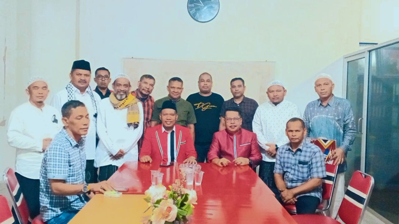 Ratusan Pengurus KPA-PA Aceh Timur Dampingi H. Sulaiman Tole Mendaftar Sebagai Bacalon Bupati Aceh Timur ke DPP Partai Aceh | NEWS TV Indonesia