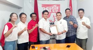 PSI Makassar Terima Formulir Pendaftaran Ahmad Susanto Sebagai Balon Walikota | NEWS TV Indonesia