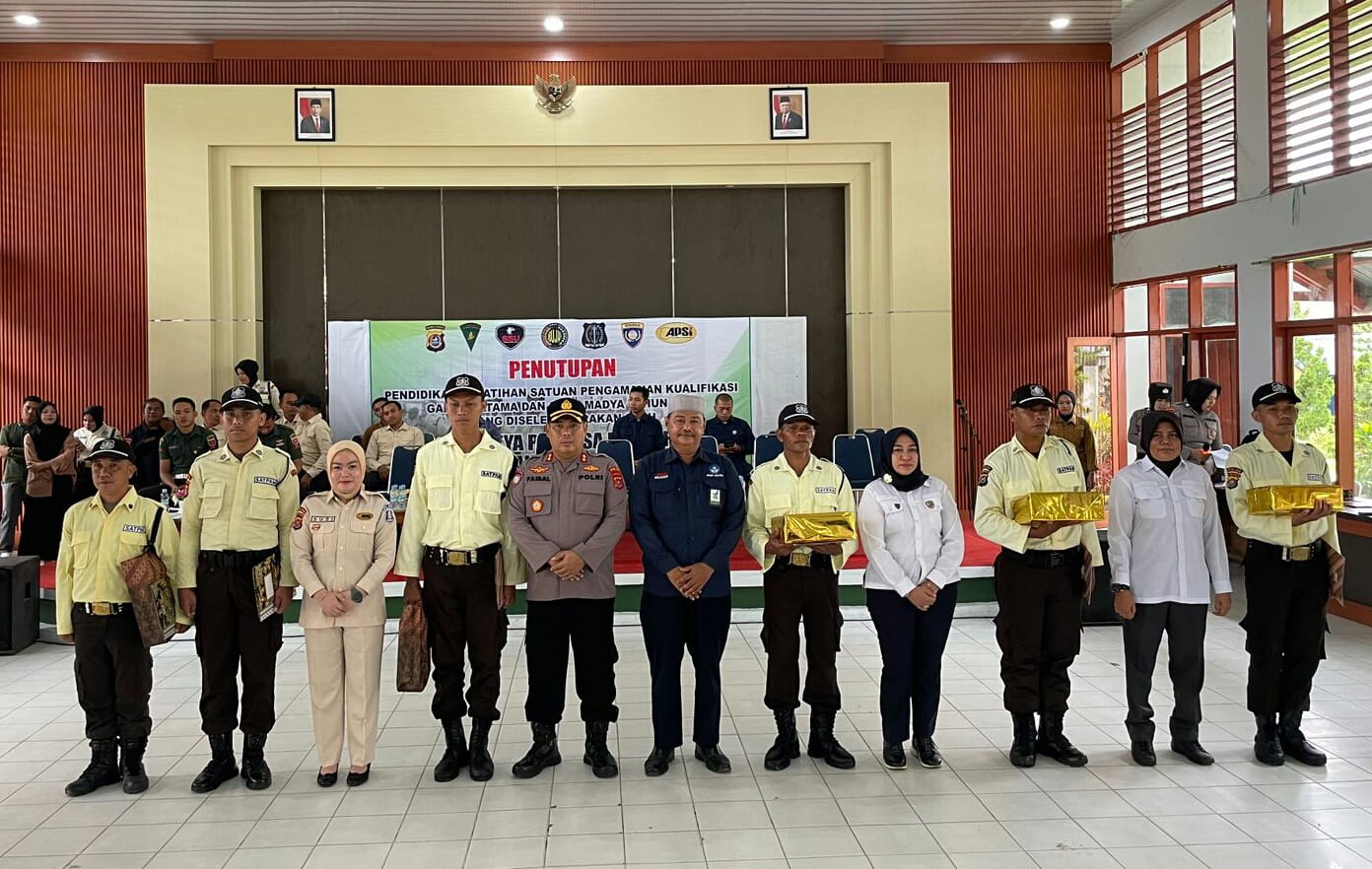 Puluhan Satpam di Kendari Resmi Kantongi Sertifikat | NEWS TV Indonesia